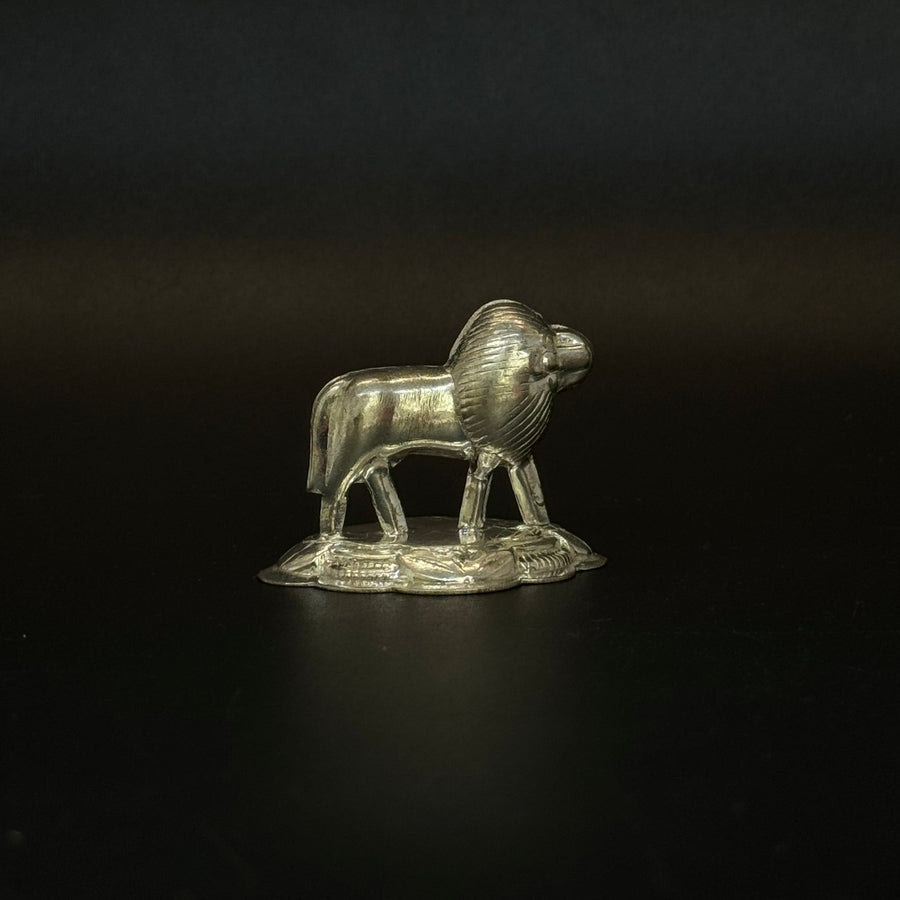 Pure Silver Lion Sculptures - Master JewellersSilver Statue